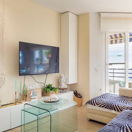 Ocean Views, Paseo Maritimo *
