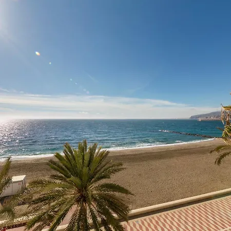 Ocean Views, Paseo Maritimo Daire